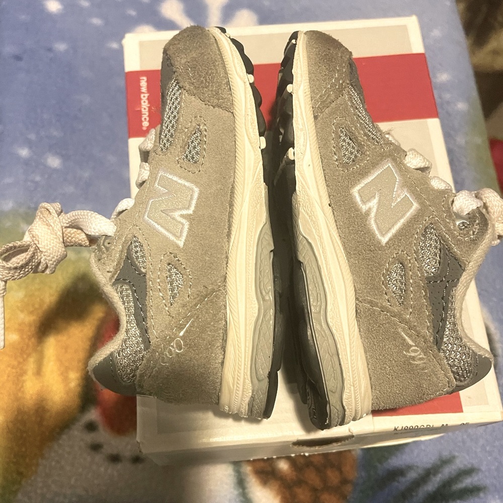 New Balance 990 Children Size 5c